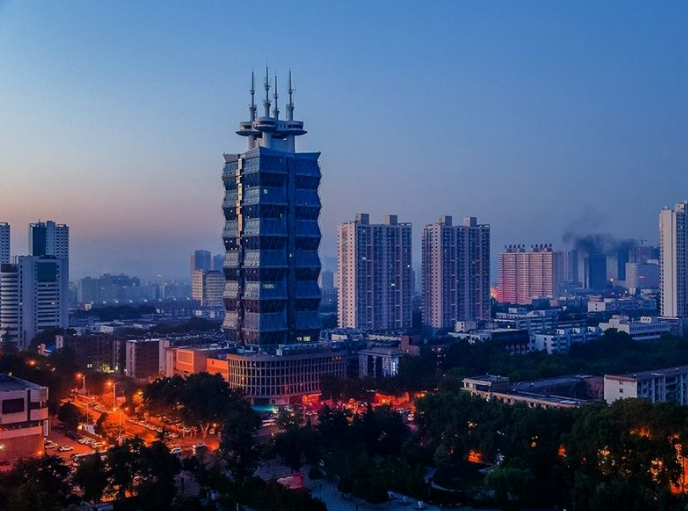 金沙集团3354cc系统与洛阳市探讨产业转型发展新动能