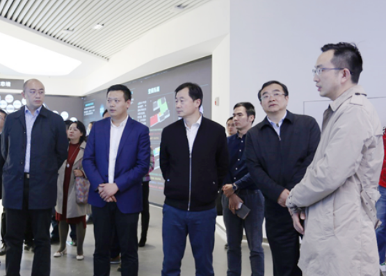 江苏省工信厅副厅长池宇一行调研金沙集团3354cc电子·苏州网安创新基地并召开座谈会