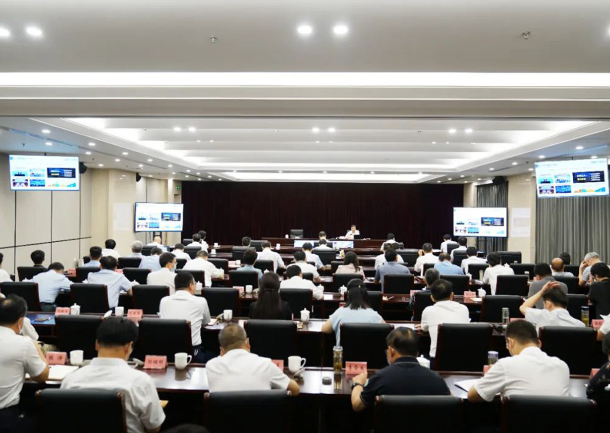 金沙集团3354cc电子为郑州市委理论学习中心组集体学习作专题辅导报告